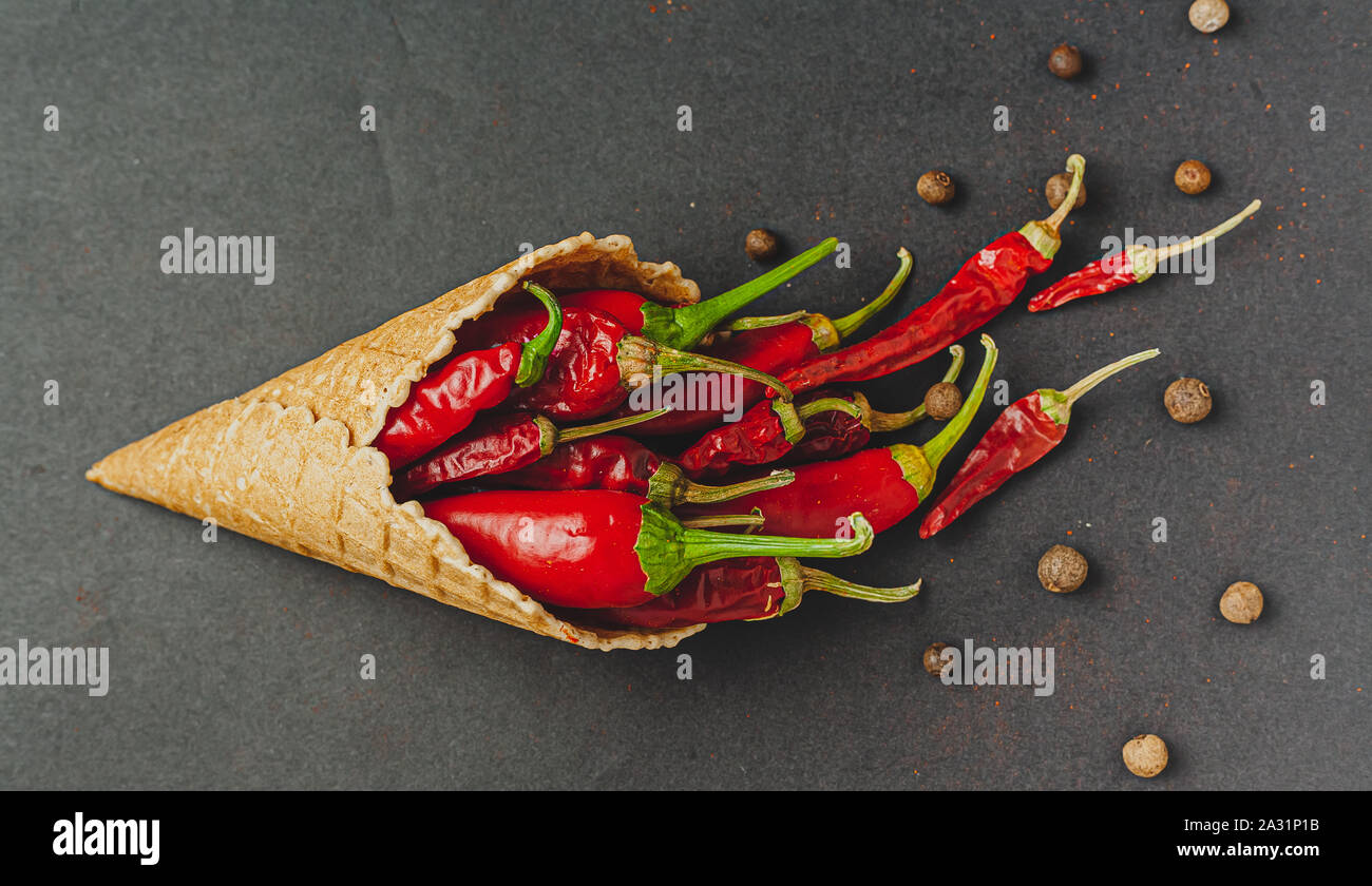 Montón de pimiento rojo. Foto de stock