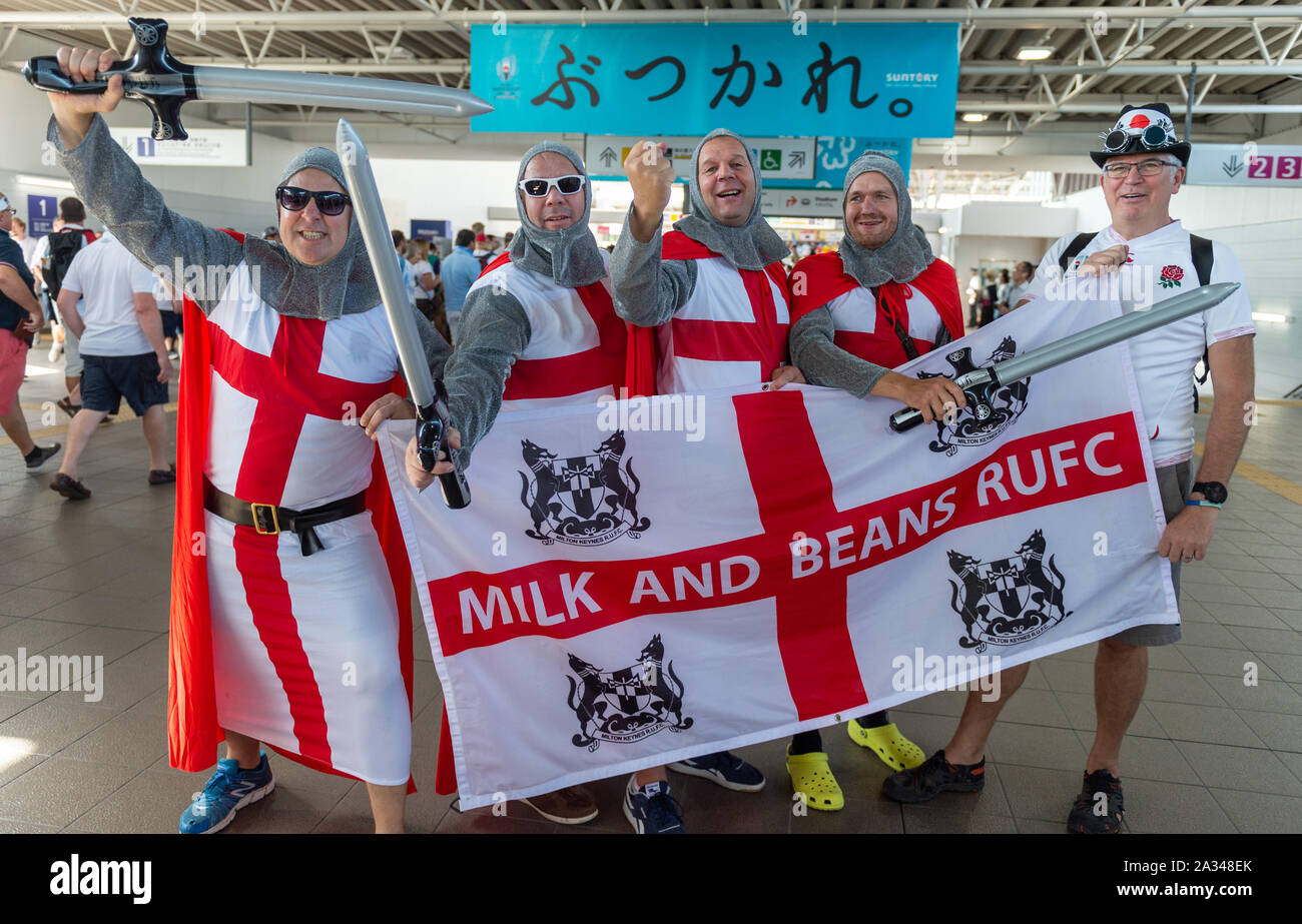 Tokio, Japón. El 05 Oct, 2019. Rugby World Cup Japan 2019 Inglaterra vs argentina en Tokio Stadium. Los fans se reúnen antes del partido. Crédito: HKPhotoNews/Alamy Live News Foto de stock