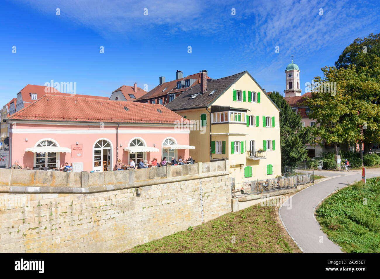 Regensburg: distrito Stadtamhof, restaurante en Oberpfalz, el Alto Palatinado, Bayern, Baviera, Alemania Foto de stock