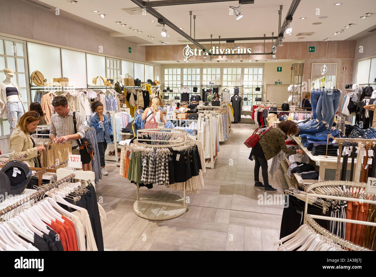 ropa interior stradivarius