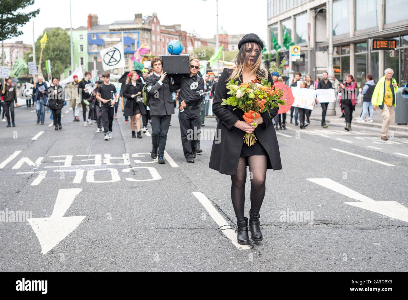 Extinción rebelión protesta en la ciudad de Dublín, Irlanda. Foto de stock