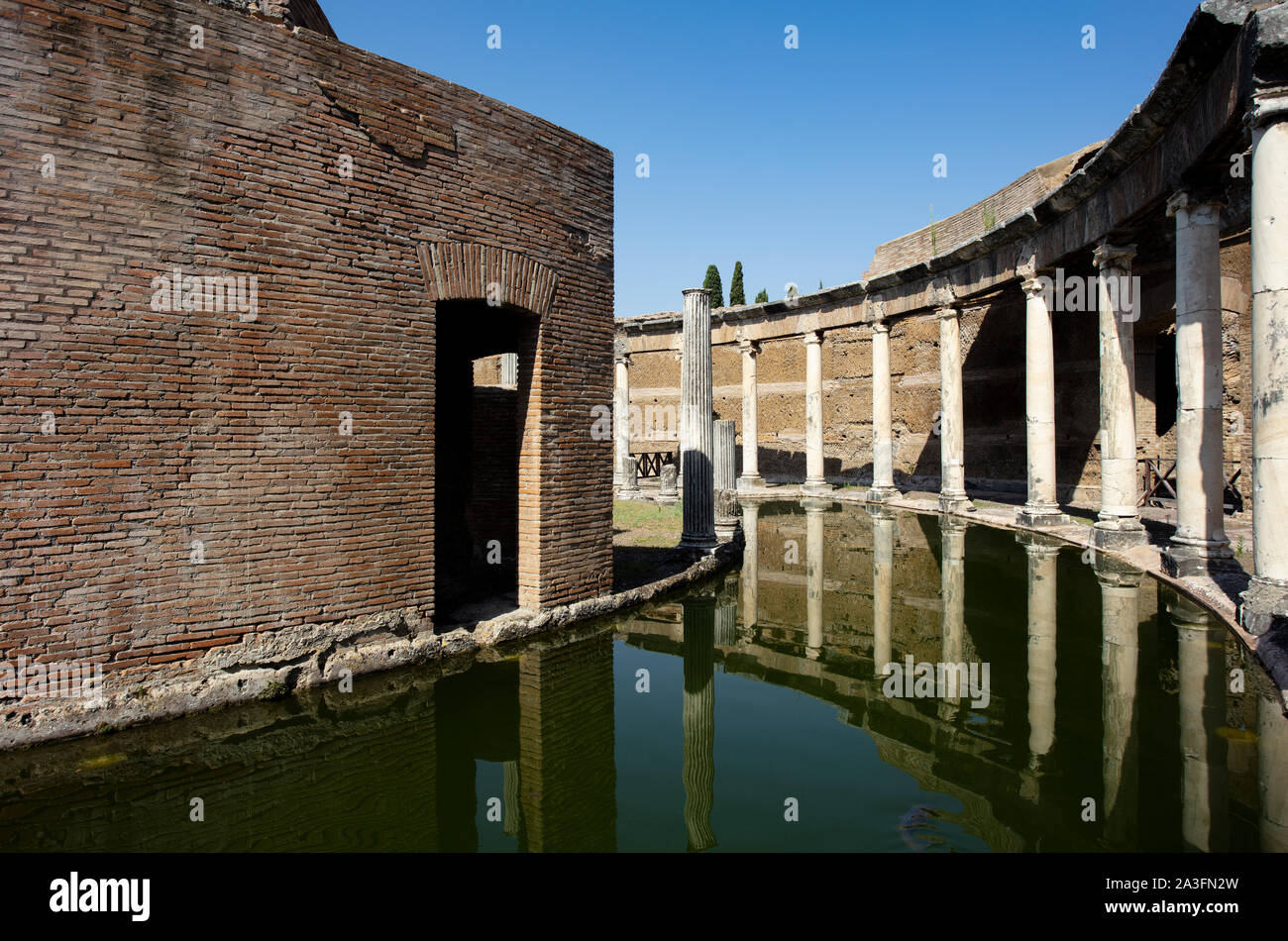 Una vista del Teatro Marítimo (Teatro Marítimo) en la Villa Adriana. Se cree que este fue un retiro privado para el Emperador. Foto de stock