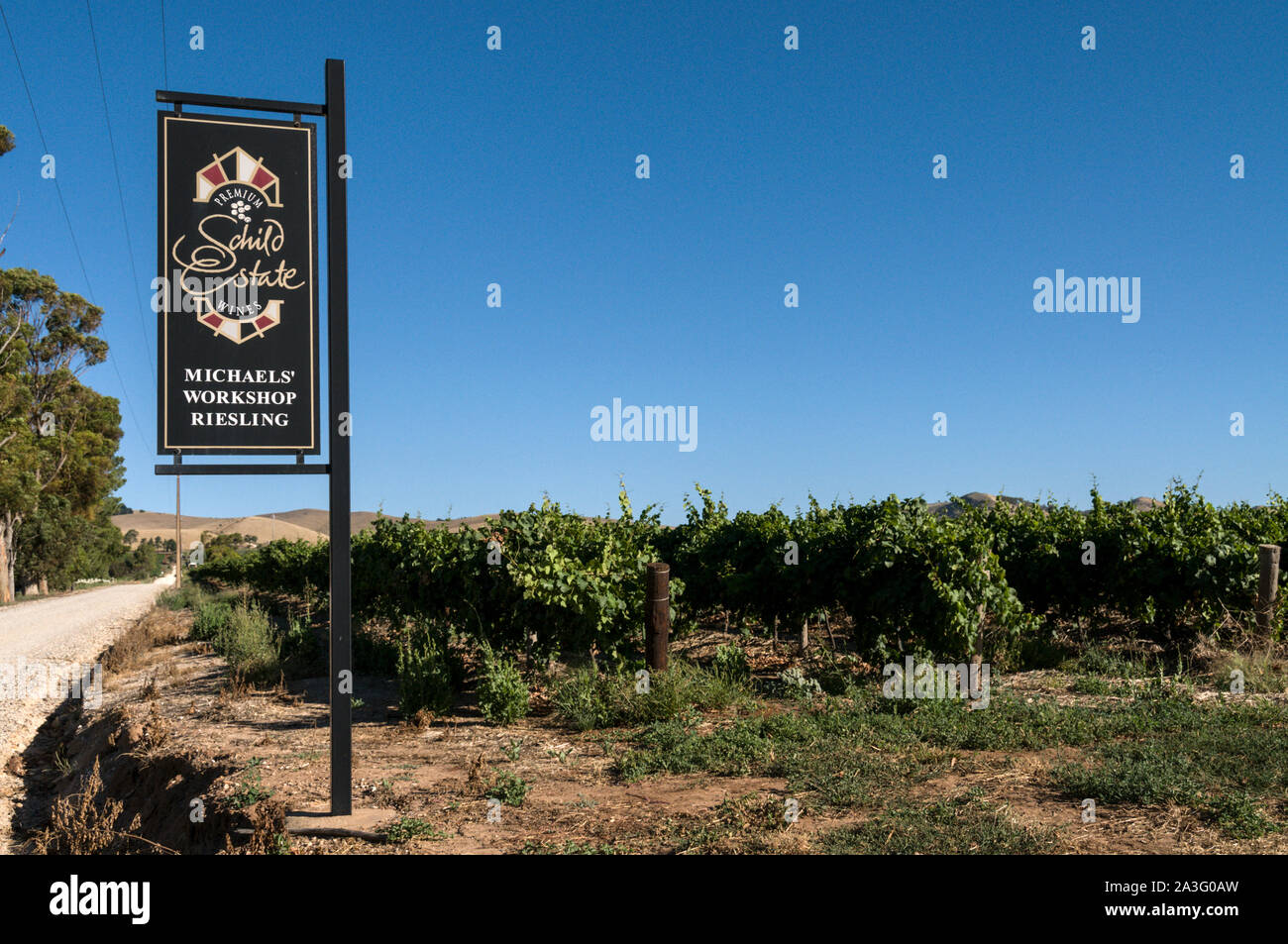 Schild Estate Wines en tres muelles granja en la región vitivinícola del Valle Barossa en el sur de Australia. Hay alrededor de 150 bodegas en el valle de Barossa w Foto de stock