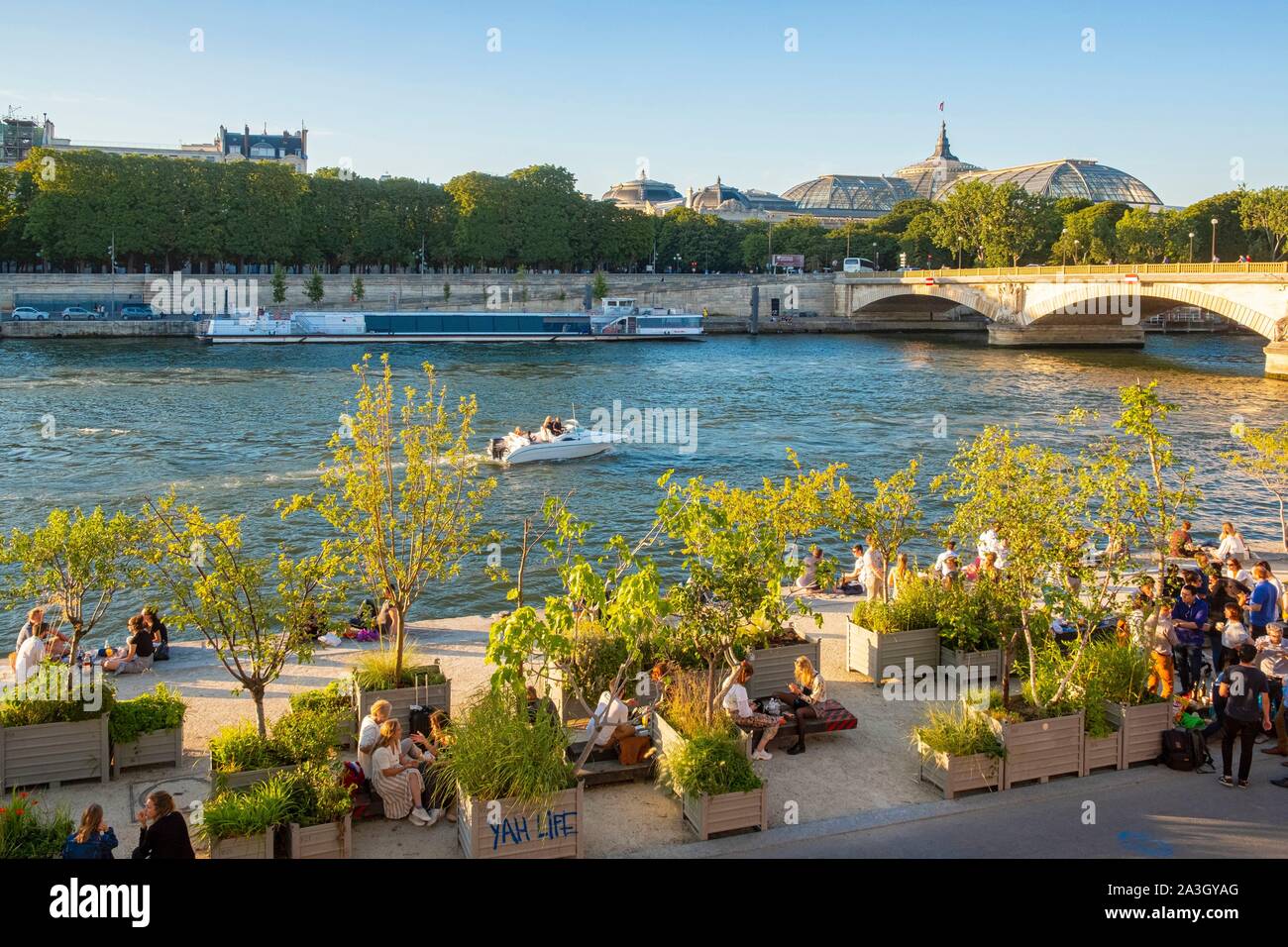 Francia, Paris, área listados como Patrimonio Mundial por la UNESCO, Les Nouvelles Berges Foto de stock