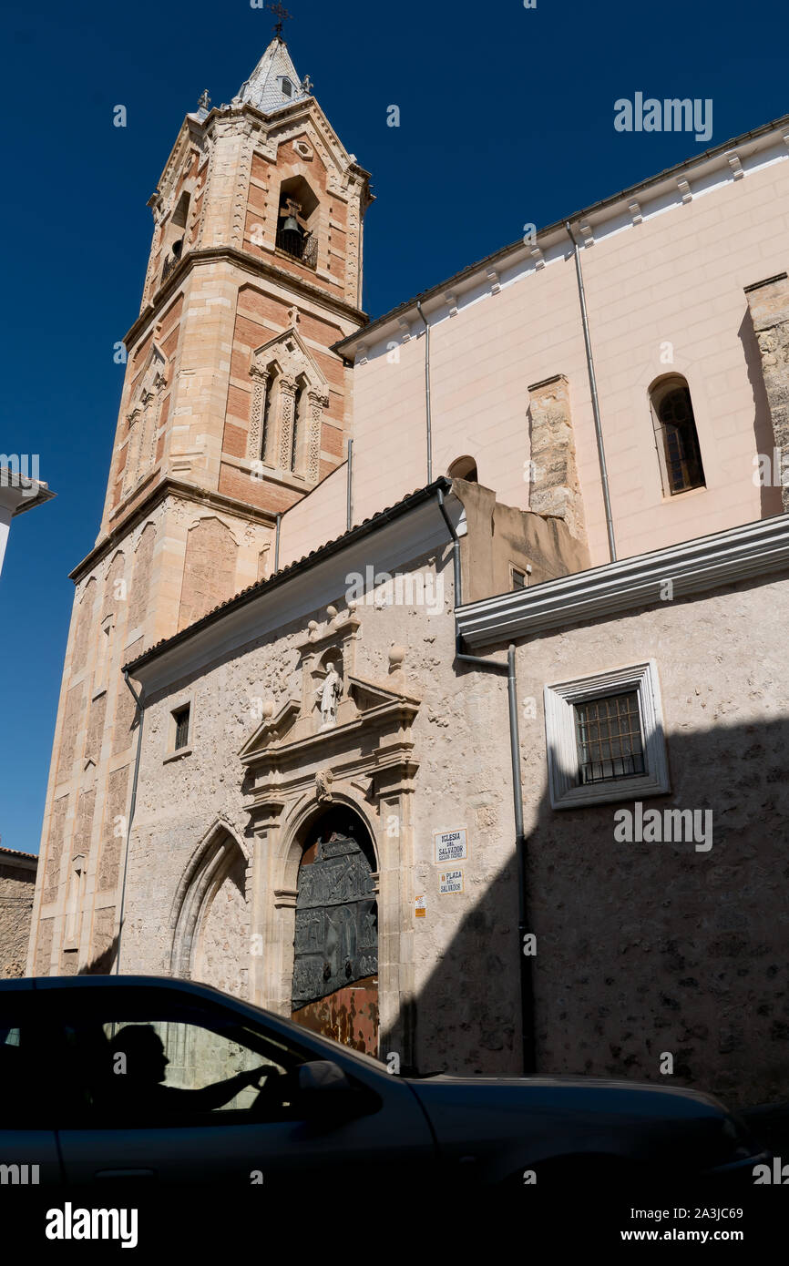 Cuenca, España - Agosto 23, 2019 - Parroquia (iglesia parroquial) a El  Salvador en el centro histórico de la ciudad Fotografía de stock - Alamy