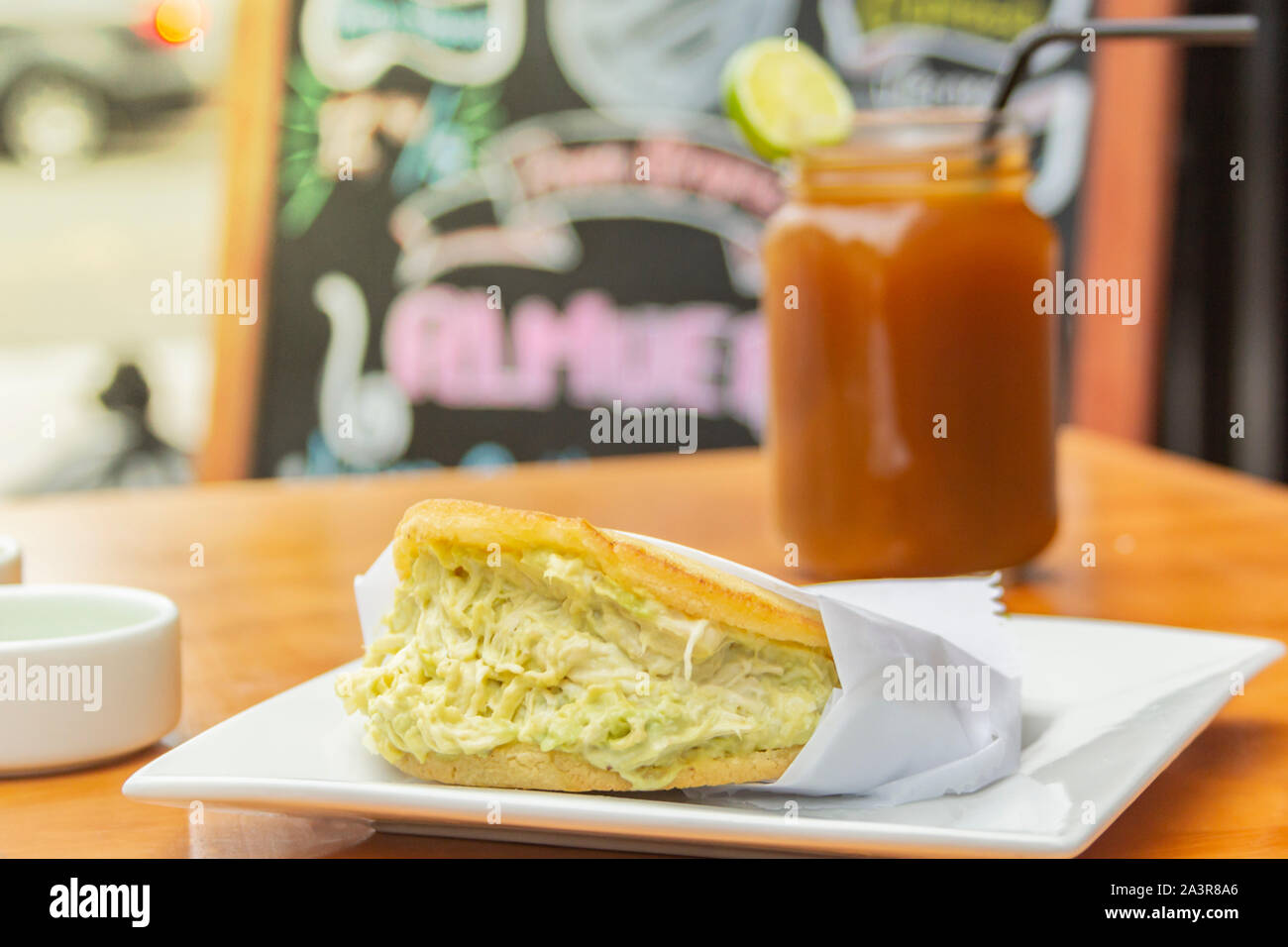 Comida típica venezolana, arepa Foto de stock