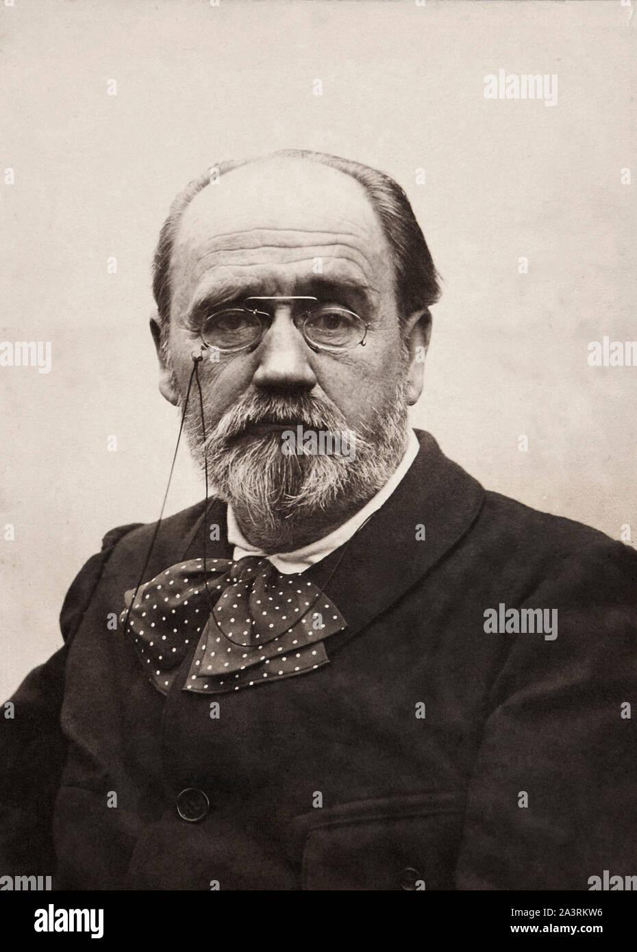 Antoine Charles Edouard Emile Zola (1840 - 1902) fue un escritor francés, publicista y político. Uno de los representantes más significativos del realismo Foto de stock