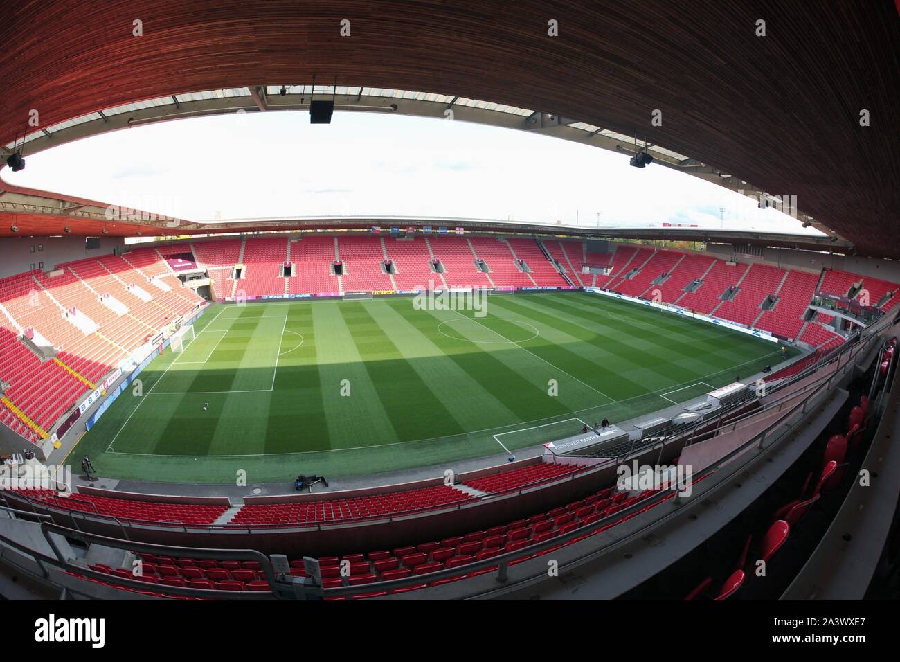 Visão Panorâmica De Eden Arena Em Praga, República Checa Foto