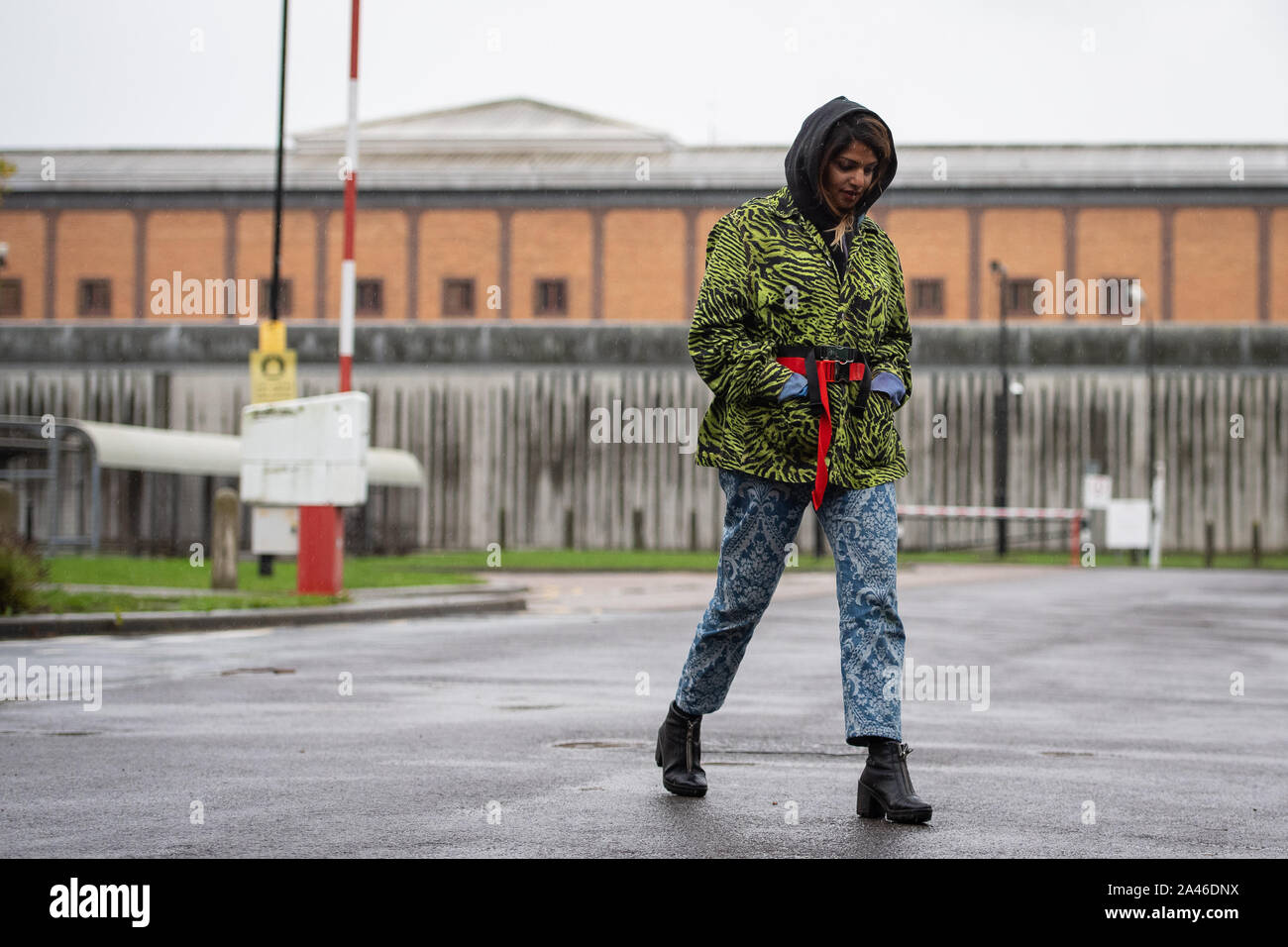 Rapero MIA después de visitar el fundador de Wikileaks Julian Assange en Belmarsh cárcel, en Woolwich, Londres. Foto de stock