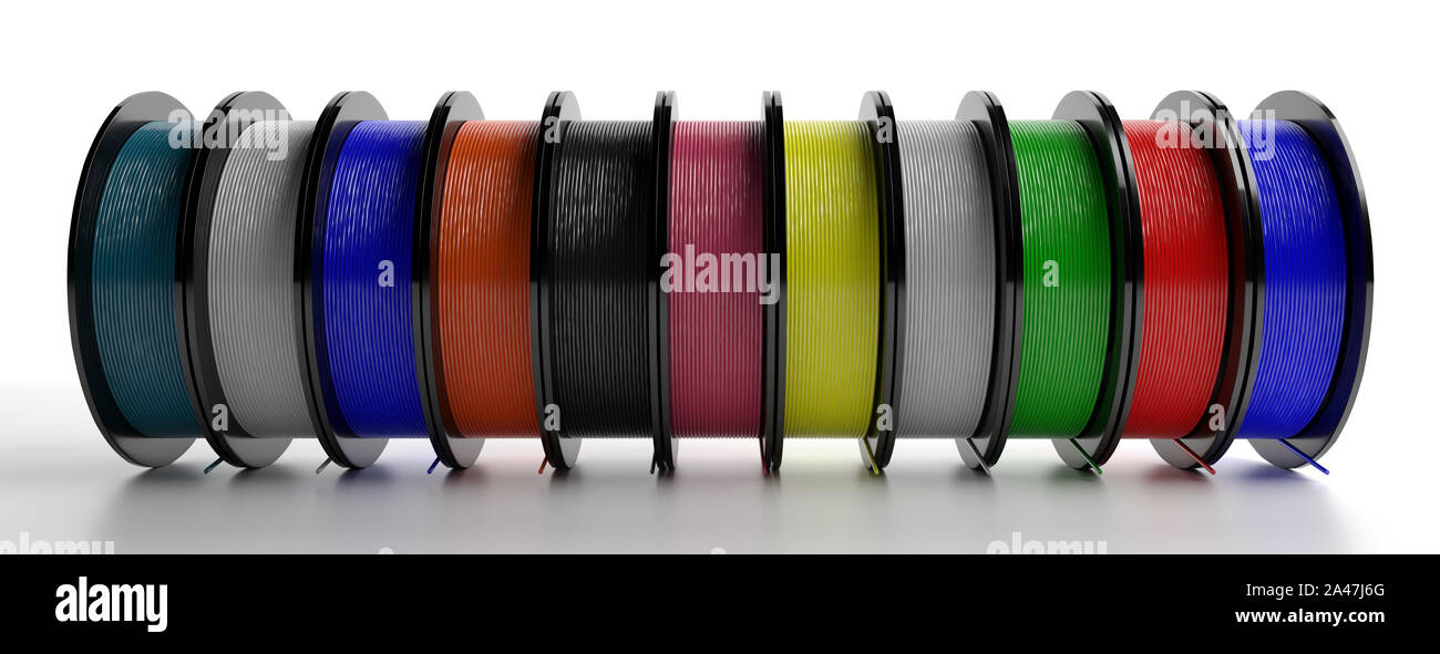 La impresora 3D de filamentos. Las bobinas de cable de plástico de colores  para la impresión en 3D aislado sobre fondo blanco, banner. Bobina  termoplástico de Acido poliláctico (PLA) ac Fotografía de