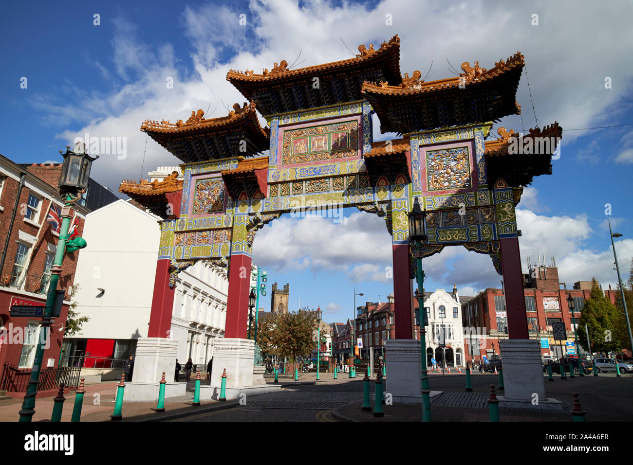 Arco chino Chinatown Gate Liverpool Inglaterra Foto de stock