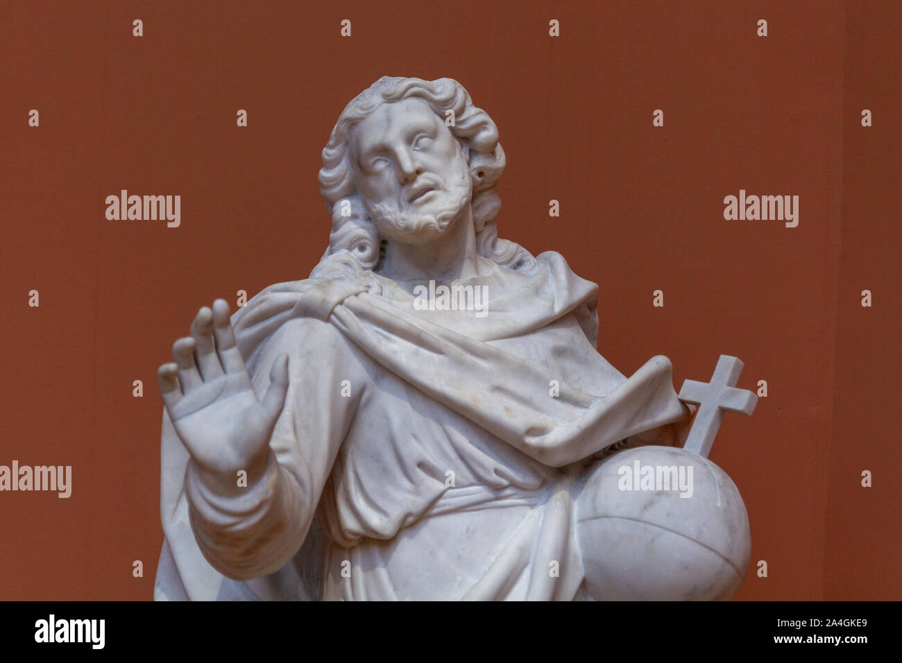 Estatua de Jesucristo, Rey del universo. Museo de Bellas Artes de Valenciennes, Francia. Foto de stock