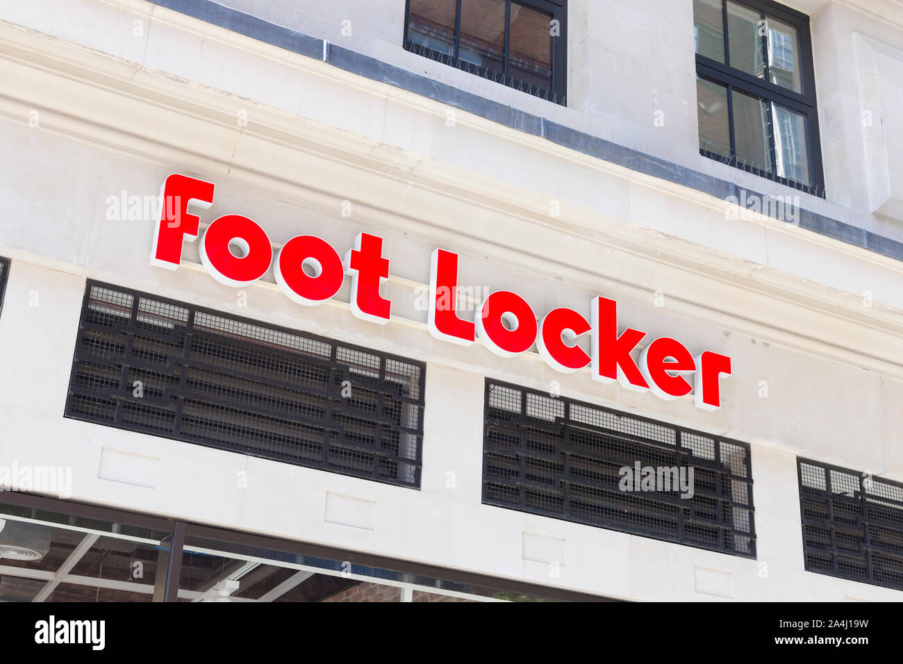 Logotipo de signo de Foot Locker, Londres, Inglaterra Foto de stock