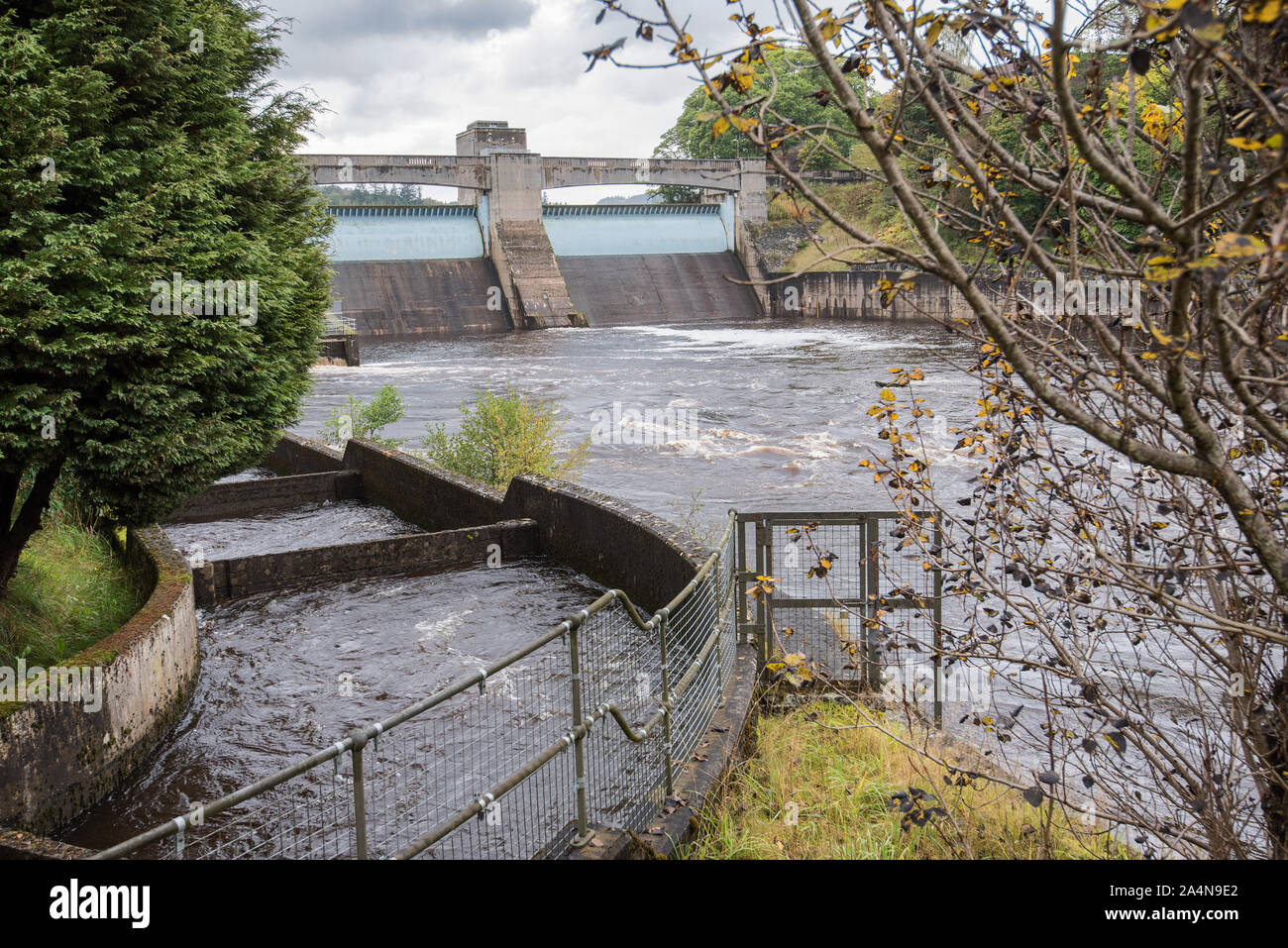 Salmon ladder pitlochry dam hydro fotografías e imágenes de alta