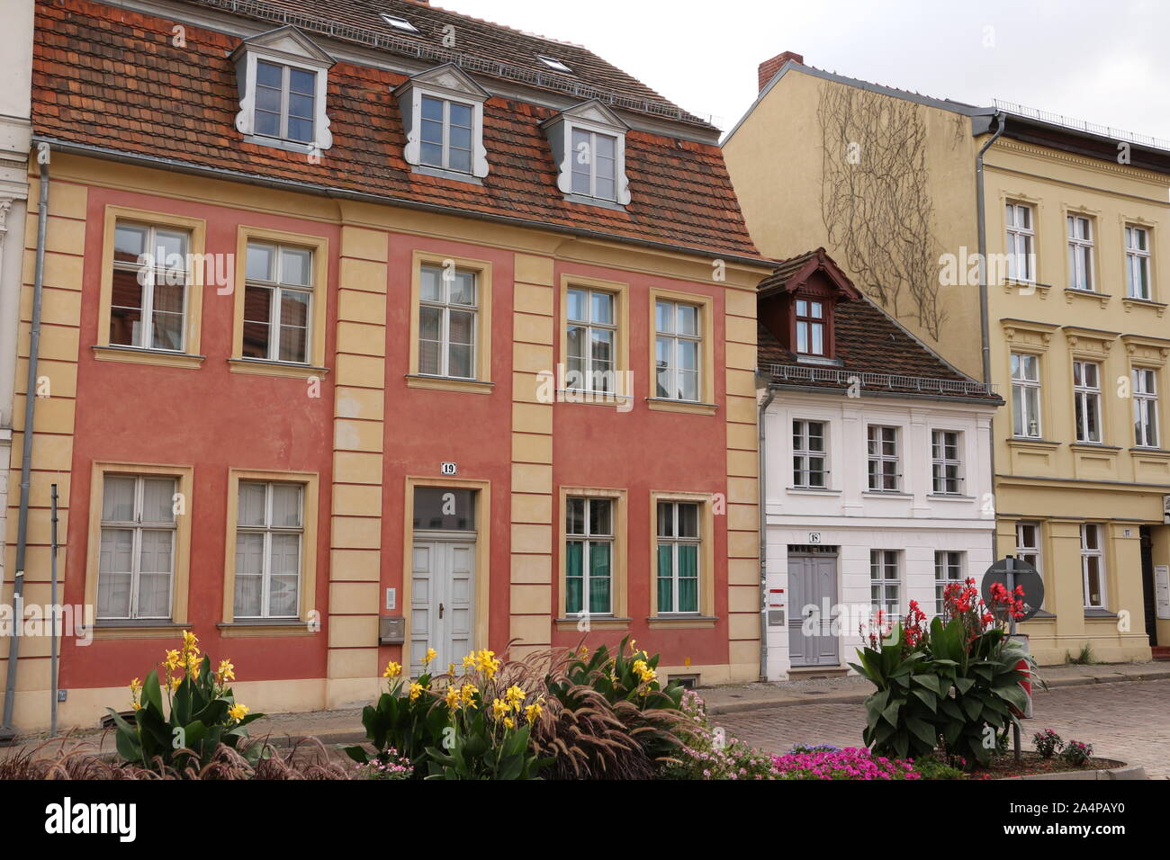 Historische Gebäude im Zentrum der Stadt Brandenburg an der Havel en Ostdeutschland Foto de stock