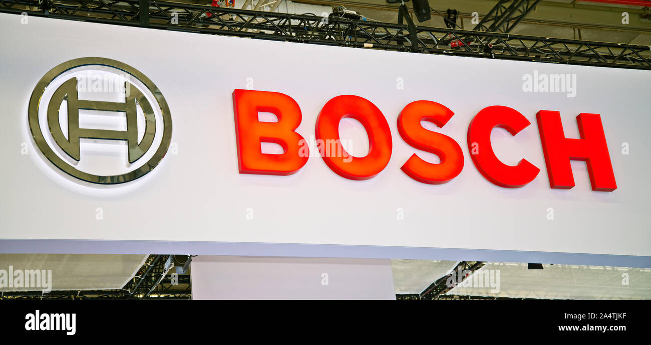 Frankfurt, Hesse, Alemania - 13 de septiembre de 2019el logotipo en un stand de Bosch durante el IAA Foto de stock