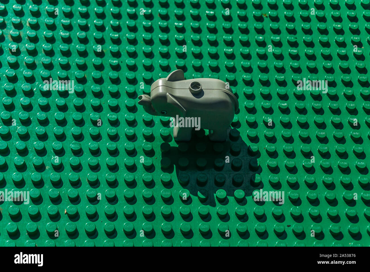 Lego Duplo Baby Fotos E Imagenes De Stock Alamy