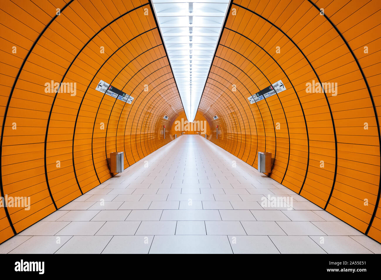 Una imagen del sistema de metro de Munich, un sistema de tránsito rápido de  metro Fotografía de stock - Alamy