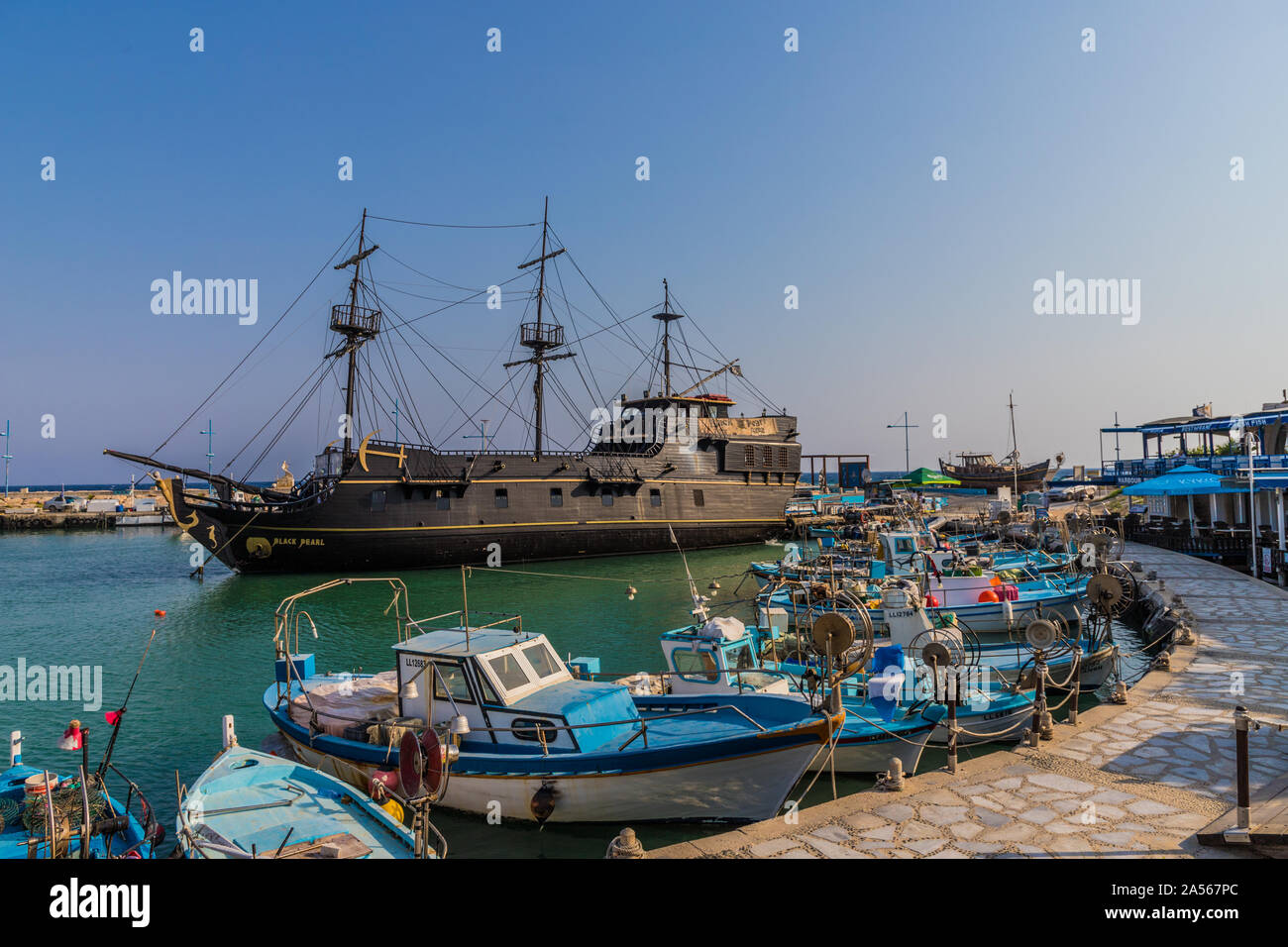 Una vista típica en Agia Napa en Chipre Foto de stock
