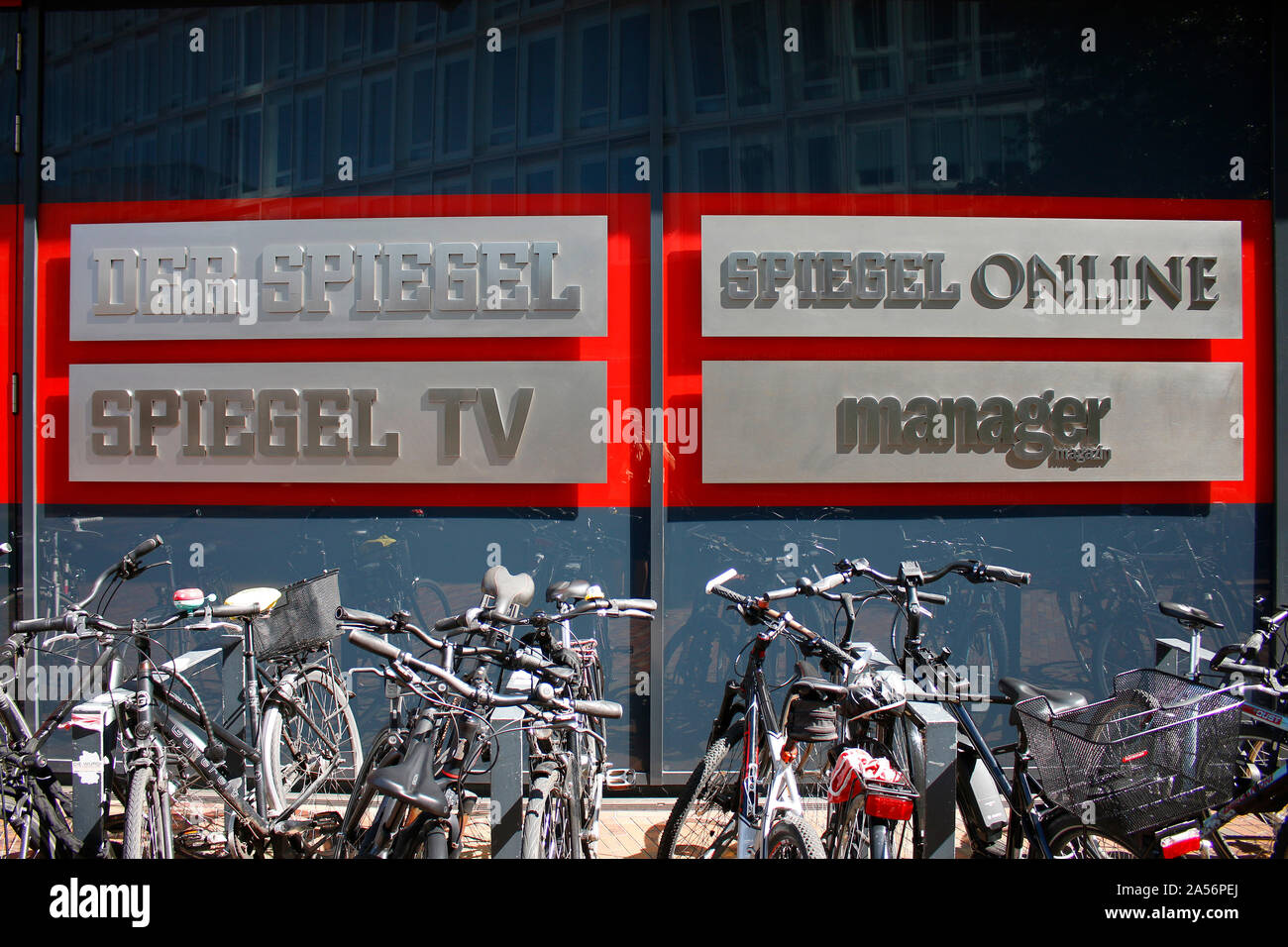 'Spiegel, Spiegel TV, Spiegel online und Manager Magazin' Zentrale des Nachrichtenmagazins 'Der Spiegel', Hamburgo (nur fuer redaktionelle Verwendung. Foto de stock