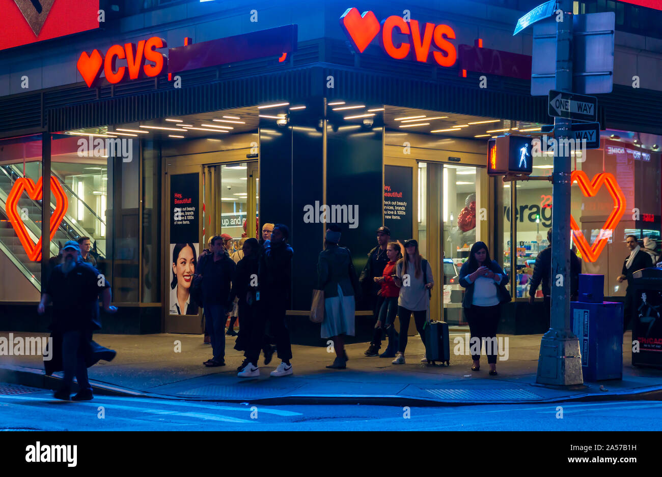 Un almacén de la cadena de farmacias CVS de salud en Nueva York el martes, 8 de octubre de 2019. (© Richard B. Levine) Foto de stock