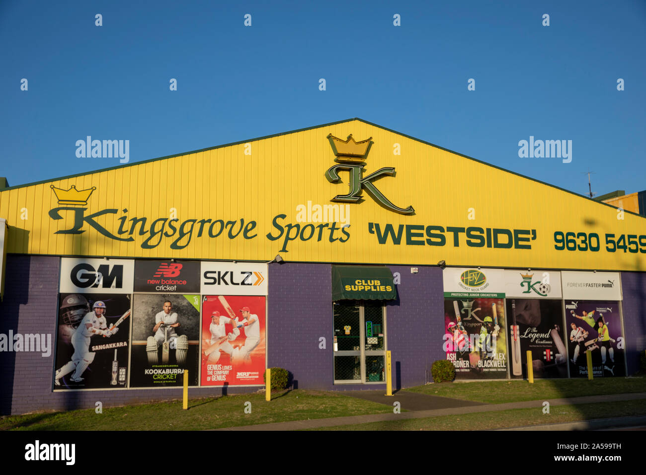 Tienda deportiva australiana en Parramatta Sydney vendiendo ropa deportiva y equipamiento deportivo,Australia Foto de stock