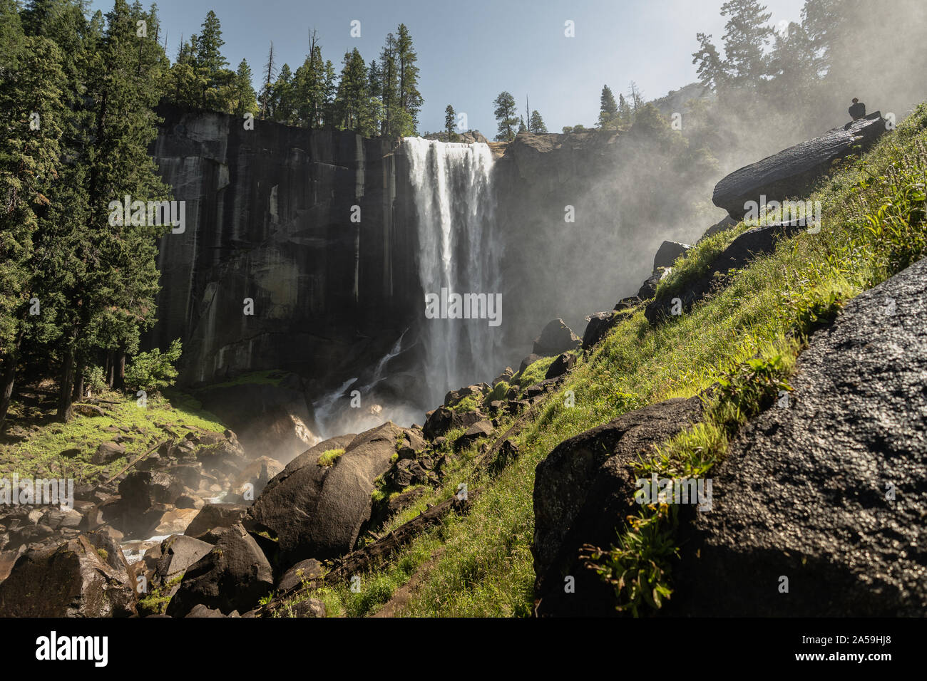 Parque Nacional Yosemite en California Cascada Nevada Foto de stock
