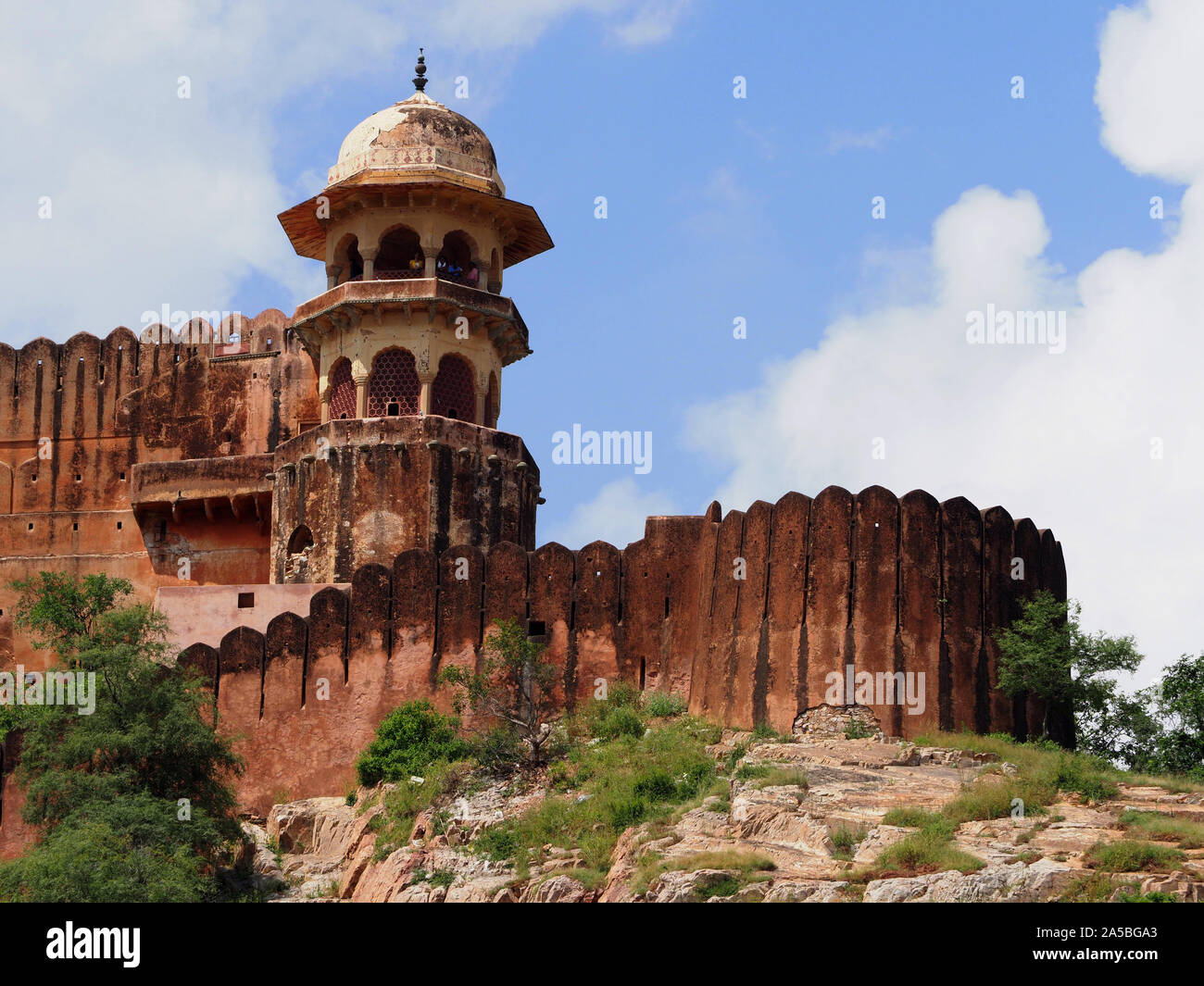 Vista desde el complejo del Palacio fortaleza de Amber, Jaipur, Rajasthan, India Foto de stock