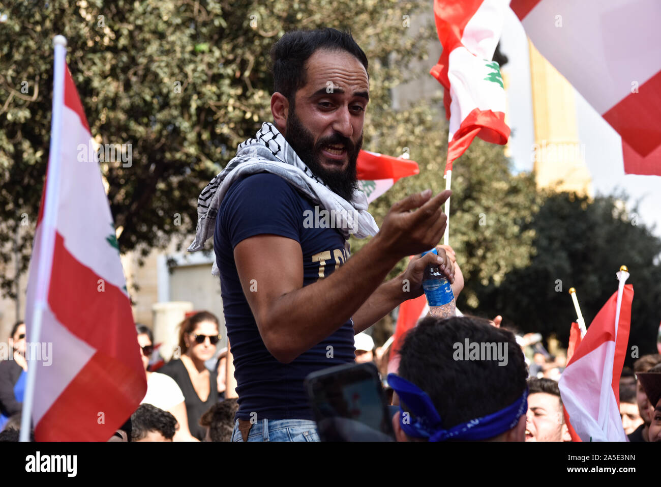 Las protestas contra el gobierno, el centro de Beirut, Líbano. 19 de octubre de 2019 Foto de stock