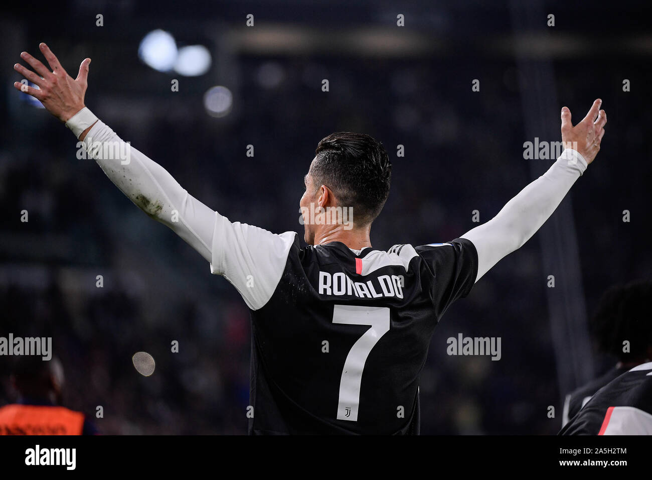 Juventus jugador Cristiano Ronaldo durante la Juventus - Bolonia, partido de fútbol en el estadio Allianz en Turín Foto de stock