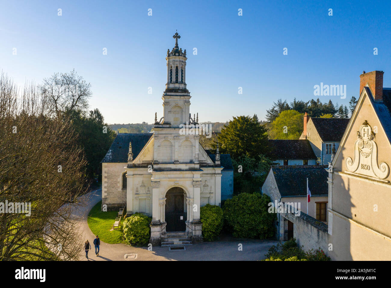 Francia, Loir et Cher, Valle del Loira catalogado como Patrimonio de la Humanidad por la UNESCO, Chambord, el castillo real, la iglesia de Saint Louis // Francia, Loir-et-Cher (41), Val de Foto de stock