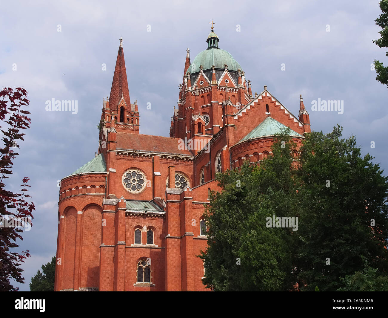 Catedral dakovo fotografías e imágenes de alta resolución Alamy