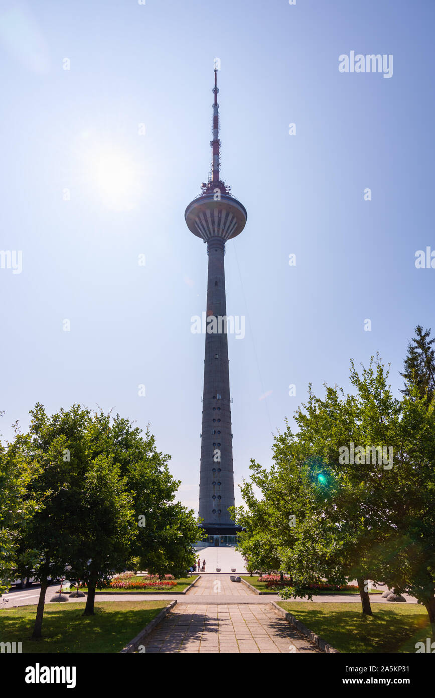 Torre de Televisión de Tallinn, Estonia Foto de stock