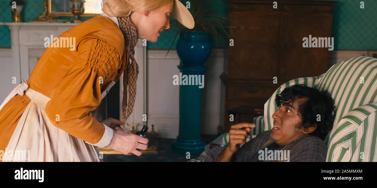 En el Reino Unido. Dev Patel y Tilda Swinton en el ©Fox Searchlight Pictures nueva película: La historia personal de David Copperfield (2019) PLOT: Basada en la novela de Charles Dickens. Ref: LMK110-J5646-211019 suministrado por LMKMEDIA. Sólo Editorial. Medios Landmark no es el propietario del copyright de estas películas o TV Stills, pero proporciona un servicio sólo por reconocidos medios. pictures@lmkmedia.com Foto de stock