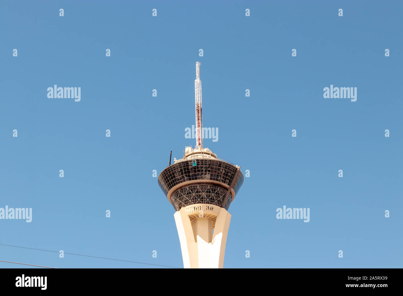 Vista del Stratosphere Casino, Hotel y la torre Foto de stock