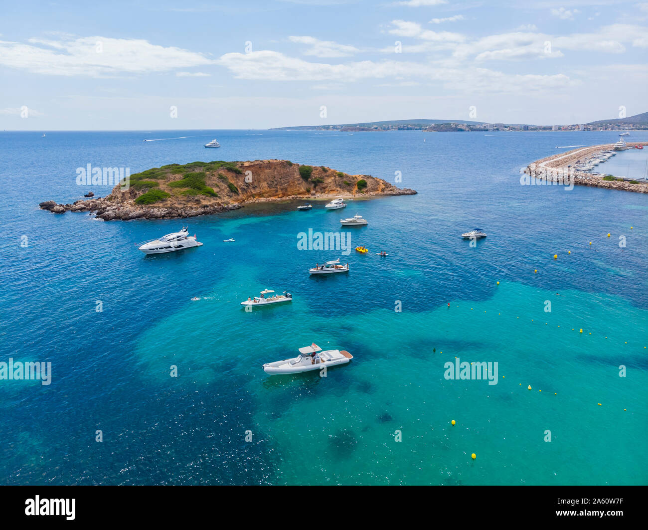 España, Islas Baleares, Mallorca, vista aérea de Portals Nous, playa Platja de S'Oratorio y Illa d'en ventas Foto de stock