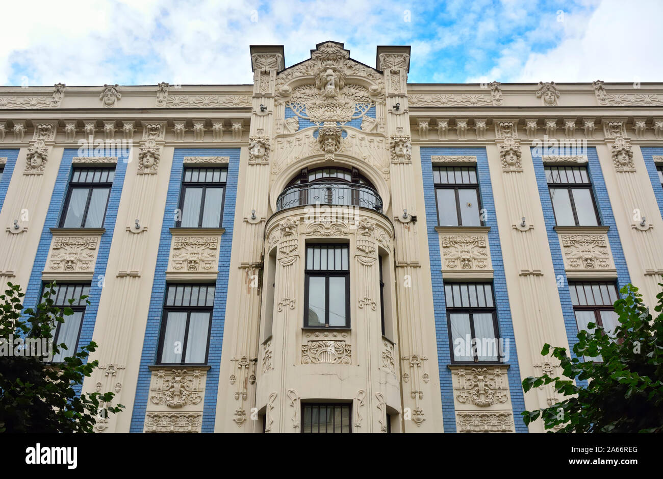 Arquitectura Art Nouveau (Jugendstil arquitectura). Un sitio de Patrimonio Mundial de la Unesco. Riga, Letonia Foto de stock
