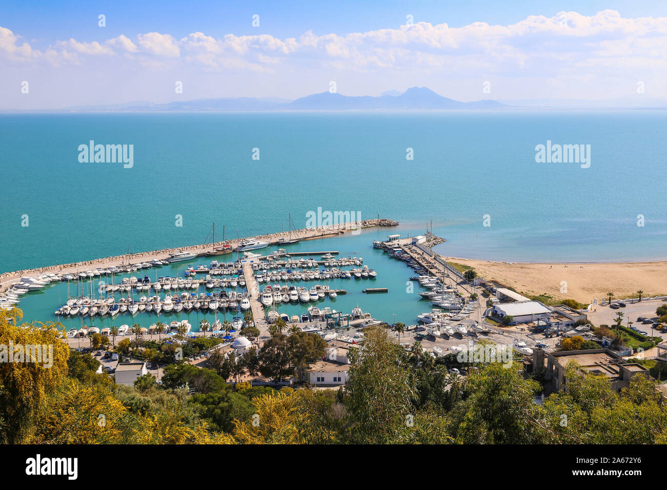 Túnez y Sidi Bou Said, Vista de Sidi Bou Said marina Foto de stock