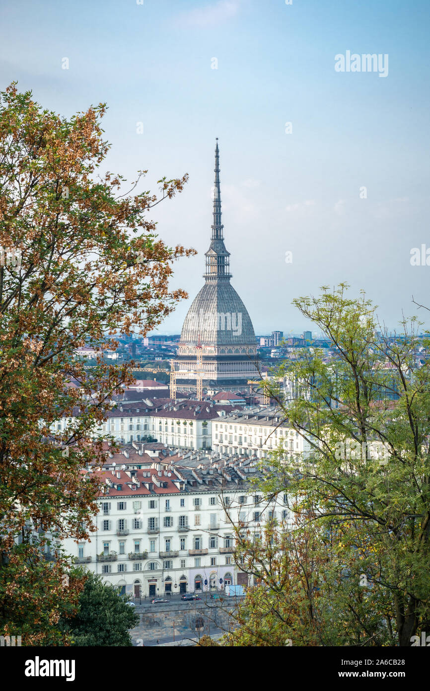 El monumento más famoso de Turín, Piamonte, Italia. La Mole Antonelliana, en el centro de la ciudad de Turín. Foto de stock