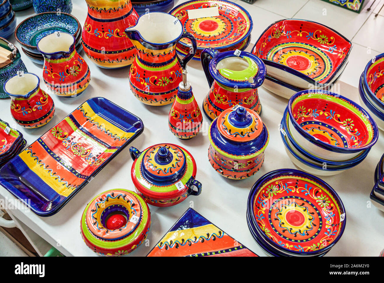 Valencia ESPAÑA HISPANIC,Ciutat Vella,casco antiguo,centro histórico,Plaza Miracle del Mocadoret,Artesania Yuste,tiendas,tiendas,venta de exposiciones,artesanía,arte Foto de stock