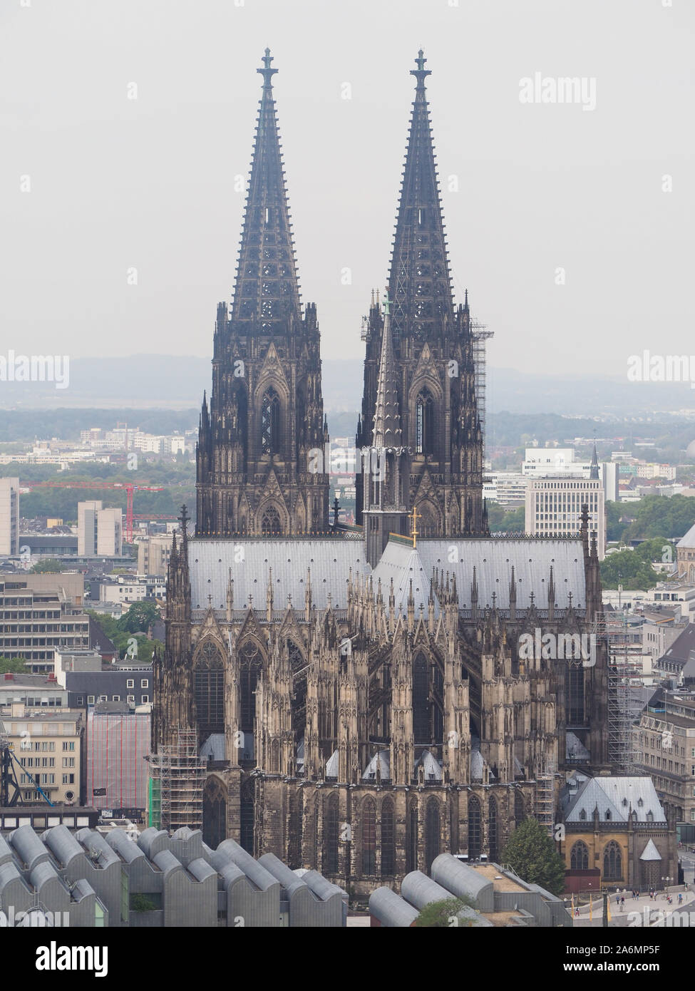 Hohe Domkirche Koelner Dom Sankt Petrus (significado) de la Catedral de San  Pedro iglesia gótica en Koeln, Alemania Fotografía de stock - Alamy