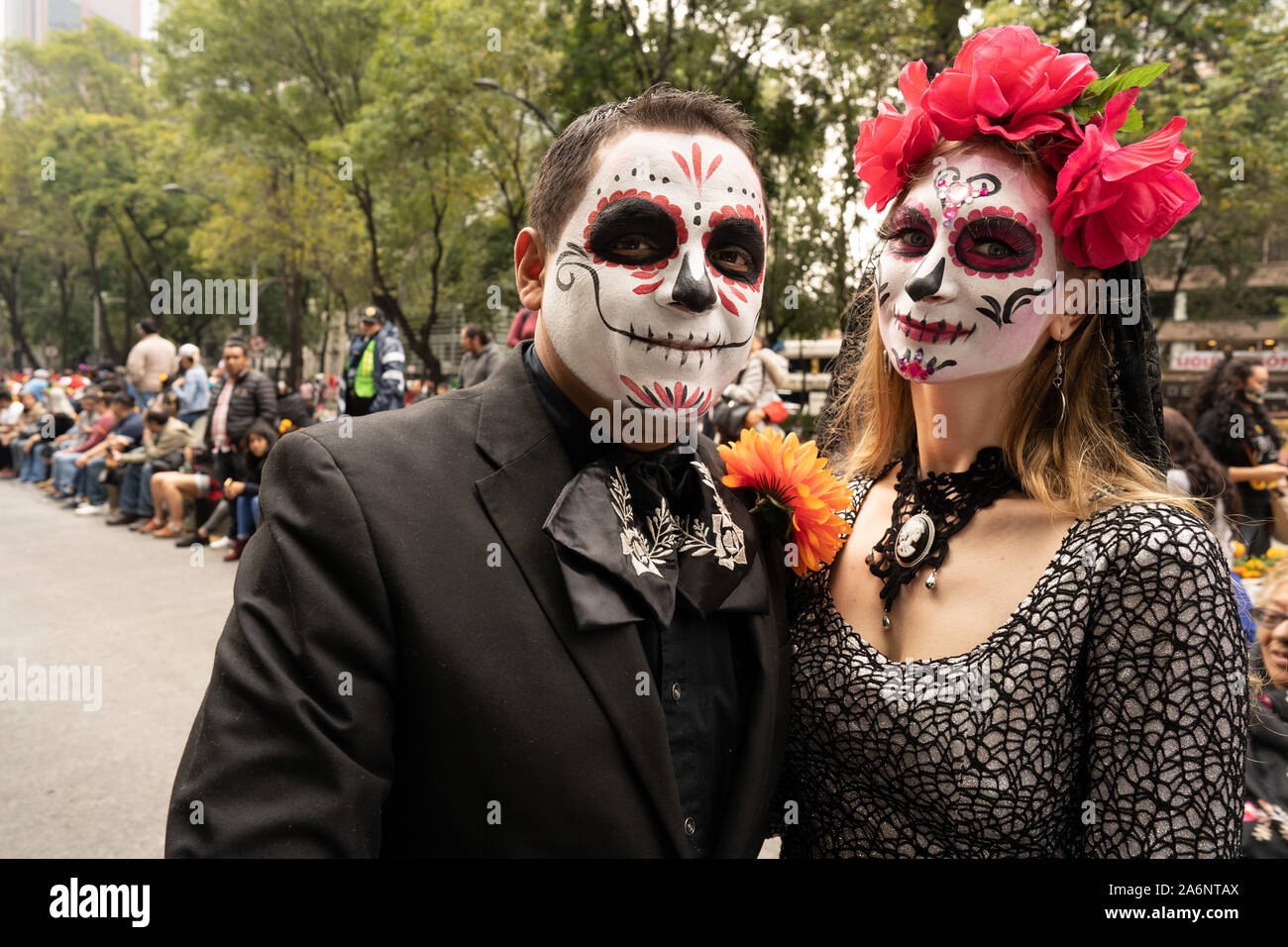 Pareja catrinas fotografías e imágenes de alta resolución - Alamy Pareja catrinas fotografías e imágenes de alta resolución - Alamy
