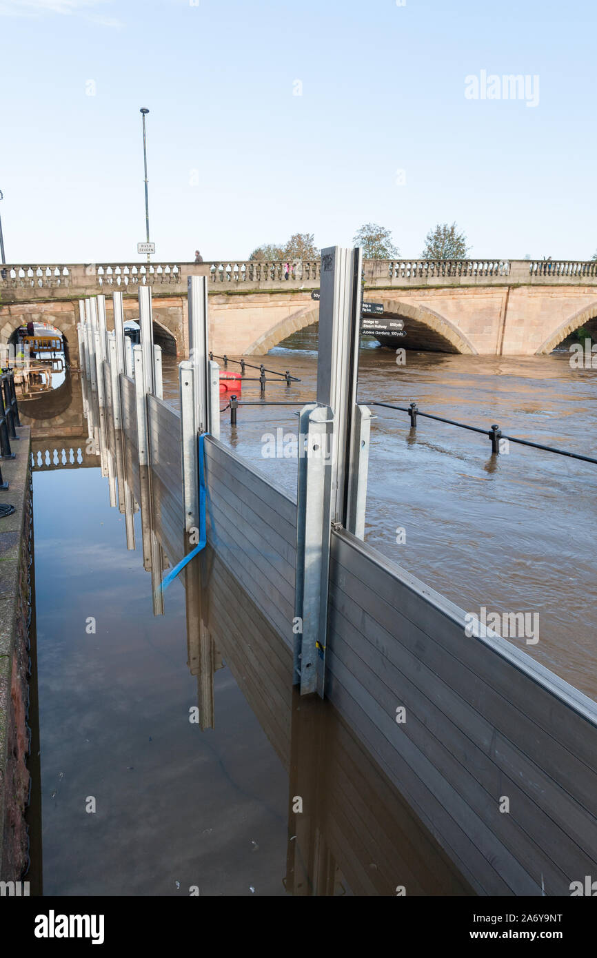 Bewdley, Worcestershire, en condiciones de inundación, 2019. UK Foto de stock