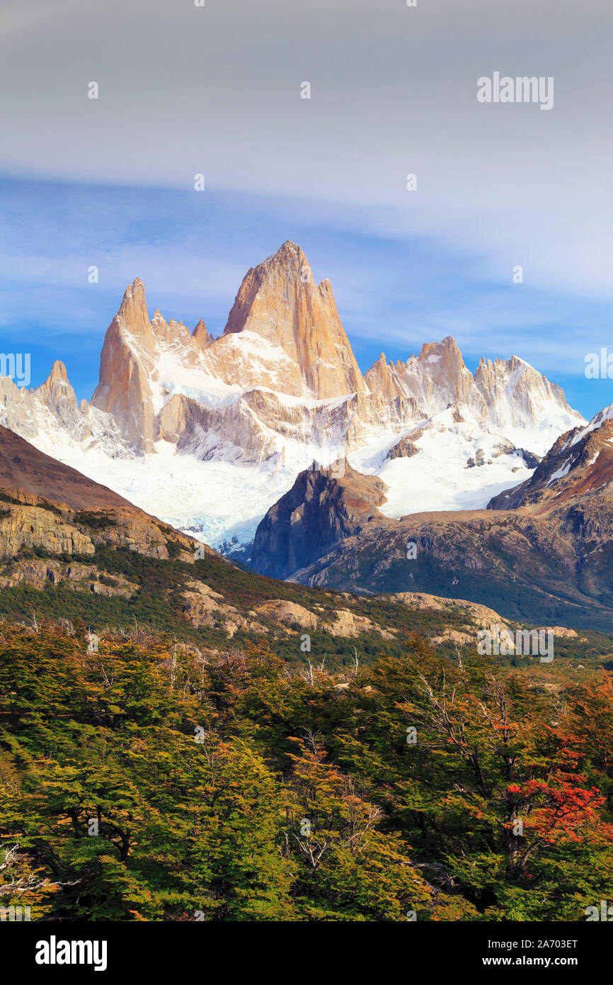 Argentina, Patagonia, El Chaltén, Parque Nacional Los Glaciares, Cerro Fitzroy pico Foto de stock