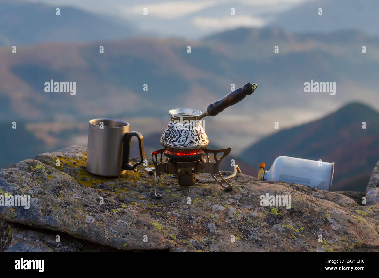 Estufa de camping gas fotografías e imágenes de alta resolución - Alamy