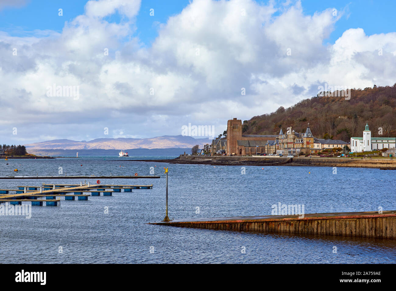 Muelle Norte, pontones Oban, Escocia Foto de stock