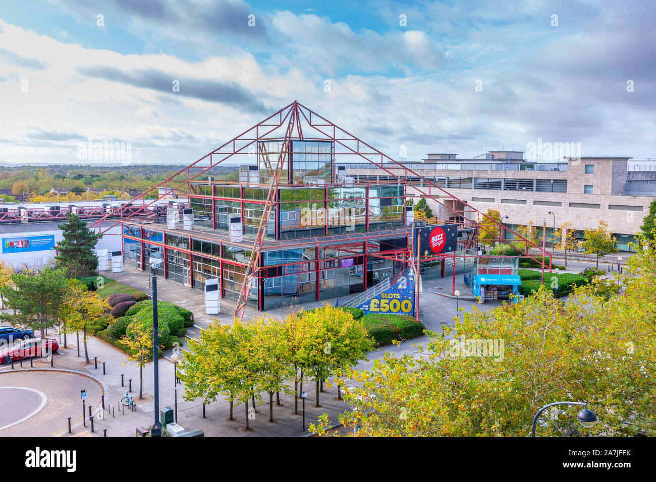 El punto es un complejo de entretenimiento en el centro de Milton Keynes, Buckinghamshire, Inglaterra. Foto de stock