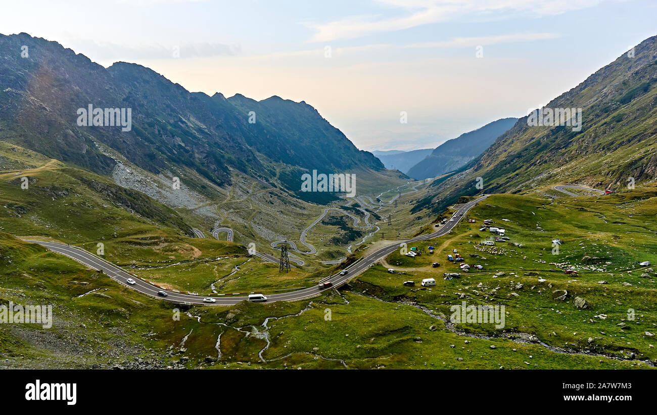 Las carreteras en las montañas Foto de stock