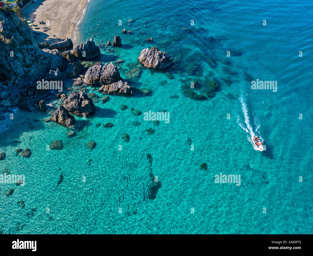 Motor boat above fotografías e imágenes de alta resolución - Alamy