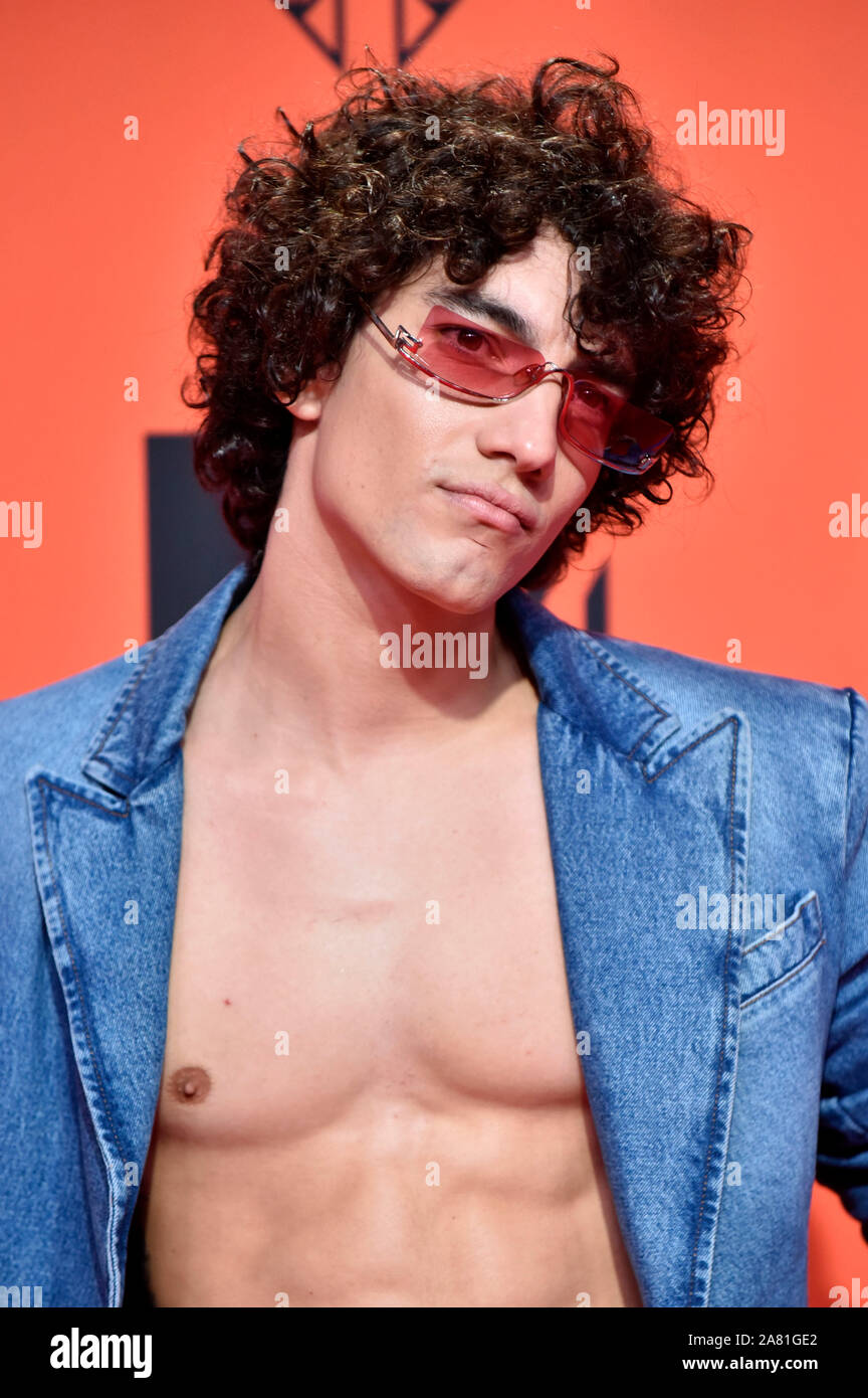 Jorge López Astorga asistiendo a los MTV EMAs 2019 en el Centro de  Conferencias y Exposiciones Fibes el 3 de noviembre de 2019 en Sevilla,  España Fotografía de stock - Alamy